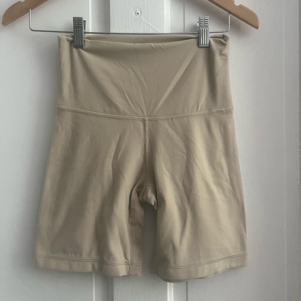TNA Aritizia Butter shorts